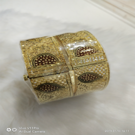 Fancy 1 Pcs Kada Jodi